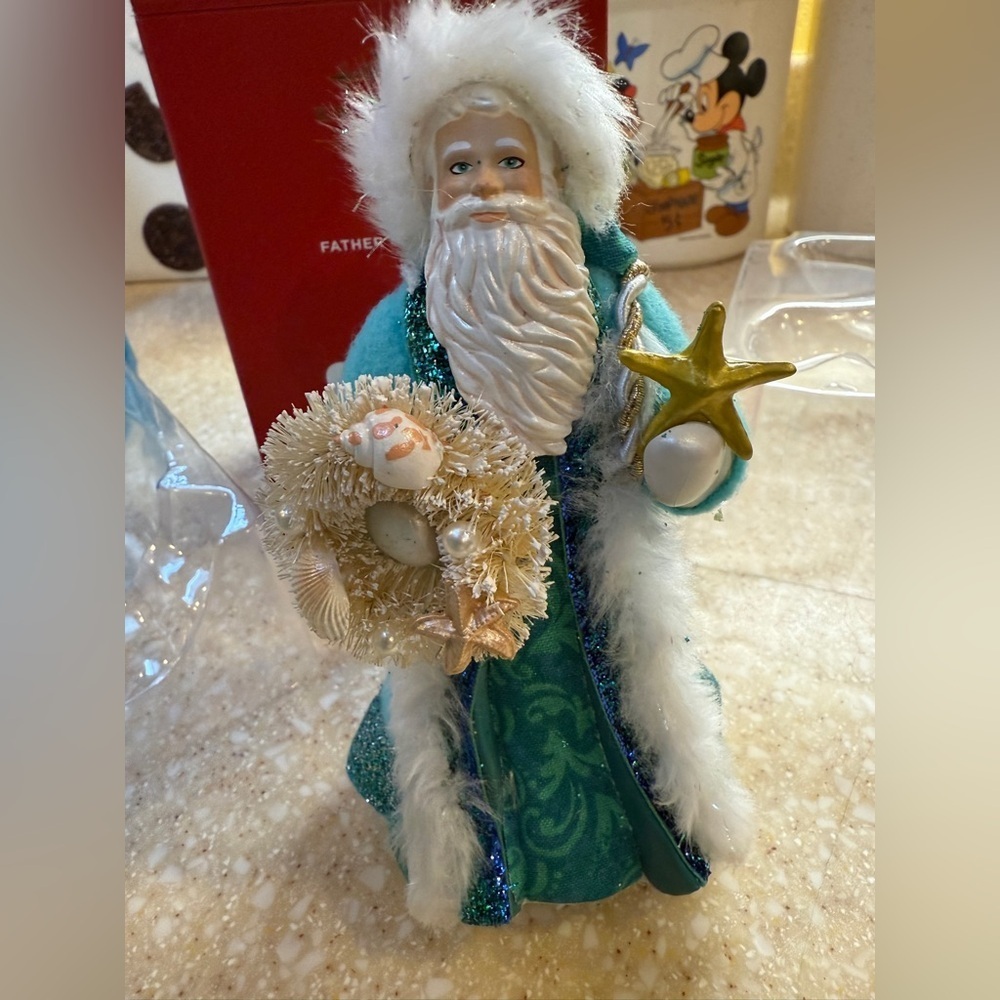 2021 Hallmark Festive Father Christmas Santa Ornament Star Fish teal and white